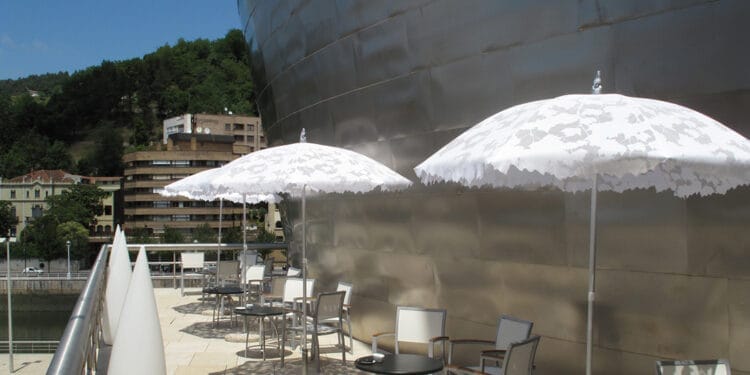 Shadylace Parasol - Ø 2.45m