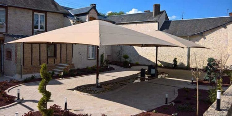 Sombrilla Colosso - 7 x 6 m