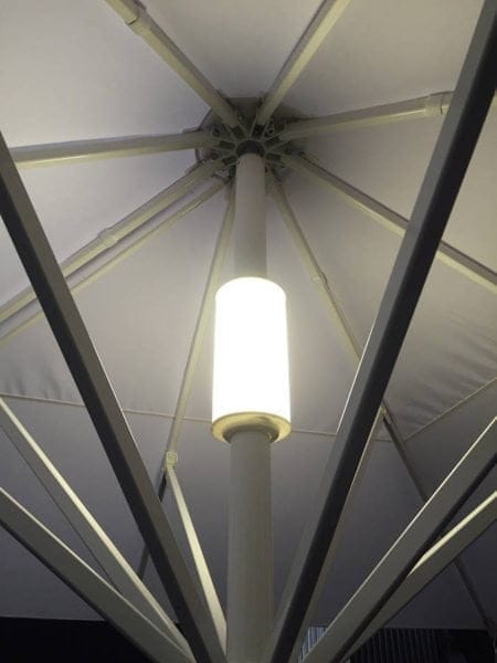 LED verlichting ingebouwd in MacSymo parasol