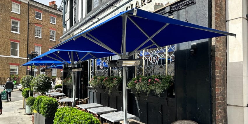 Clarette, London - Sobrino parasol